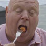 Chaos bij Peter Gillis: naaktkatten, snackbuien én politie-invallen, wat is het volgende drama?
