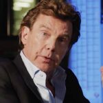 John de Mol woedend op Johan Derksen: ‘Hou op met je leugens over mij!’