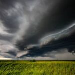Pas op! Vanavond hagel, onweer en gevaarlijke windstoten op komst