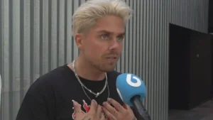 André Hazes over misbruik door fans: “Ze deden heftige dingen die niet konden”