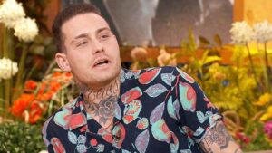 Resort zet Douwe Bob op beruchte zwarte lijst na nieuw agressieschandaal