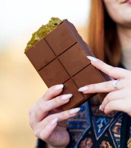 Terugroepactie: Stukken metaal gevonden in chocoladerepen – eet ze niet