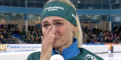 Schaatssensatie Irene Schouten in tranen: ‘Mijn zoontje is doodziek, ik ben op’
