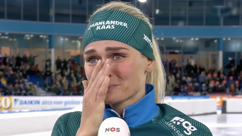 Schaatssensatie Irene Schouten in tranen: ‘Mijn zoontje is doodziek, ik ben op’
