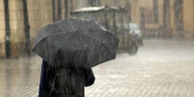 Code rood in aantocht? Meteorologen waarschuwen voor zeer zware stormen