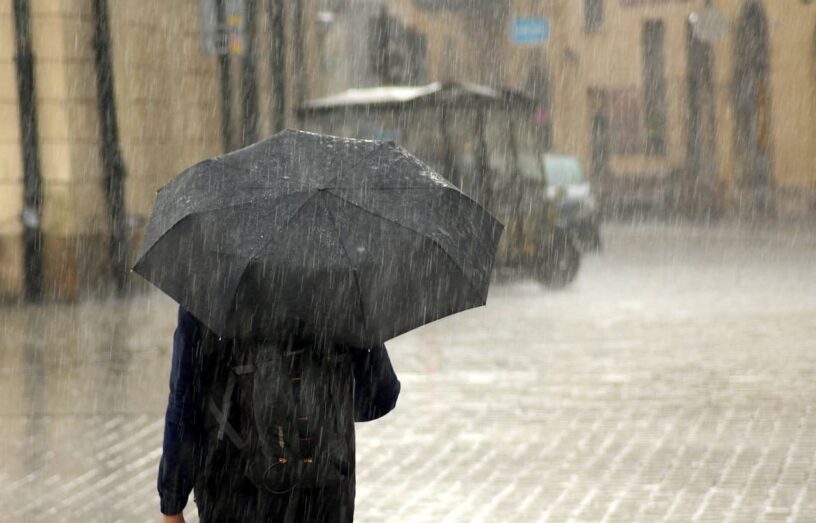 Code rood in aantocht? Meteorologen waarschuwen voor zeer zware stormen