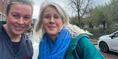 Jeroen Pauw maakt gehakt van Mona Keijzer en Annabel Nanninga om gênante Volendam-foto Jeroen Pauw maakt gehakt van Mona Keijzer en Annabel Nanninga om gênante Volendam-foto