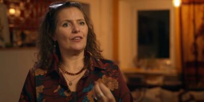 Schandaal bij Winter Vol Liefde: Claudia deelt het bed met veroordeelde schutter