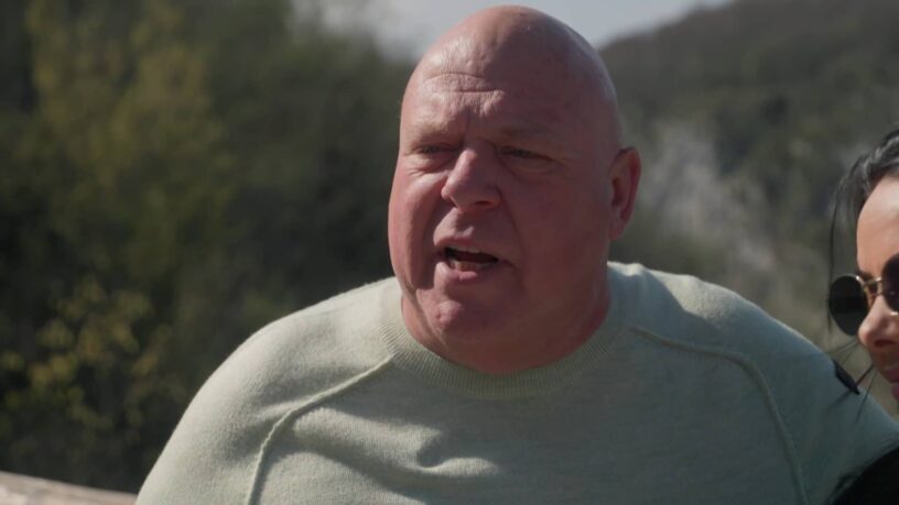 Zwemmen in het riool: Het nieuwe vakantiepark van Peter Gillis is een smerige bende