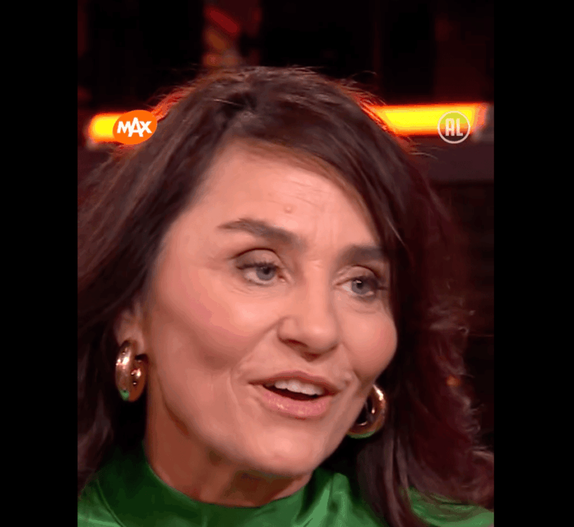 Wat is er met het gezicht van Jet de Nijs gebeurd: ‘Foutje bij de kliniek’