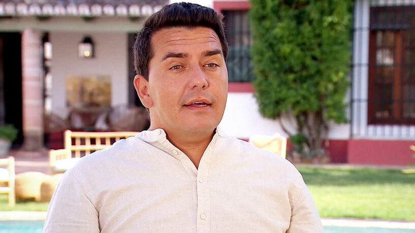 Ondergedoken voor zijn eigen vrouw: ‘Jan Smit woonde in vakantiehuisje en zat nachtenlang in de kroeg’